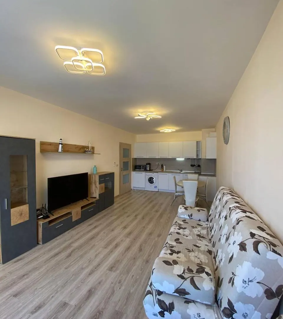 Апартаменты Summertime In Varna South Bay Beach Residence